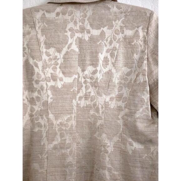 JACKET/BLAZER-CHICO'S-Cream-Brocade Style Material-Short Length-Chico's Size 1/S - Picture 3 of 16